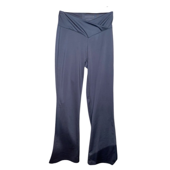 Aeropostale Crossover Flare Yoga Pants - Picture 1 of 3